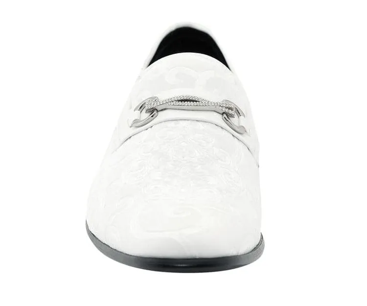 Amali Throne White Men’s Velvet Loafers With Paisley Pattern