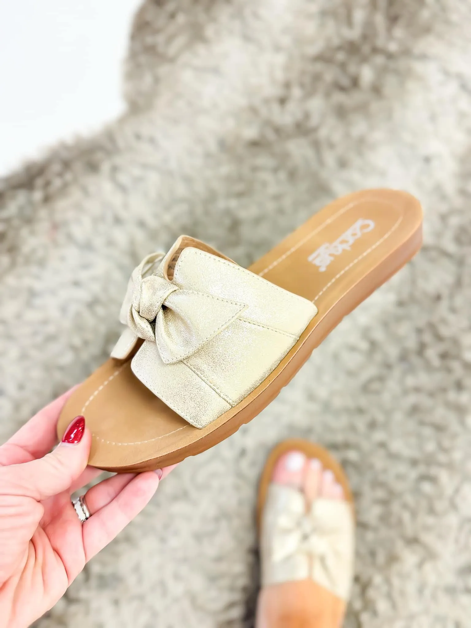 Corky's Gold Rock the Bowt Sandals