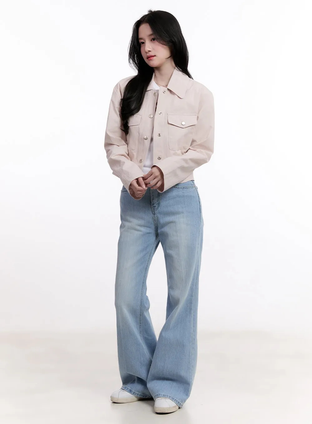 Daniella Relaxed-Fit Flared Jeans CM526