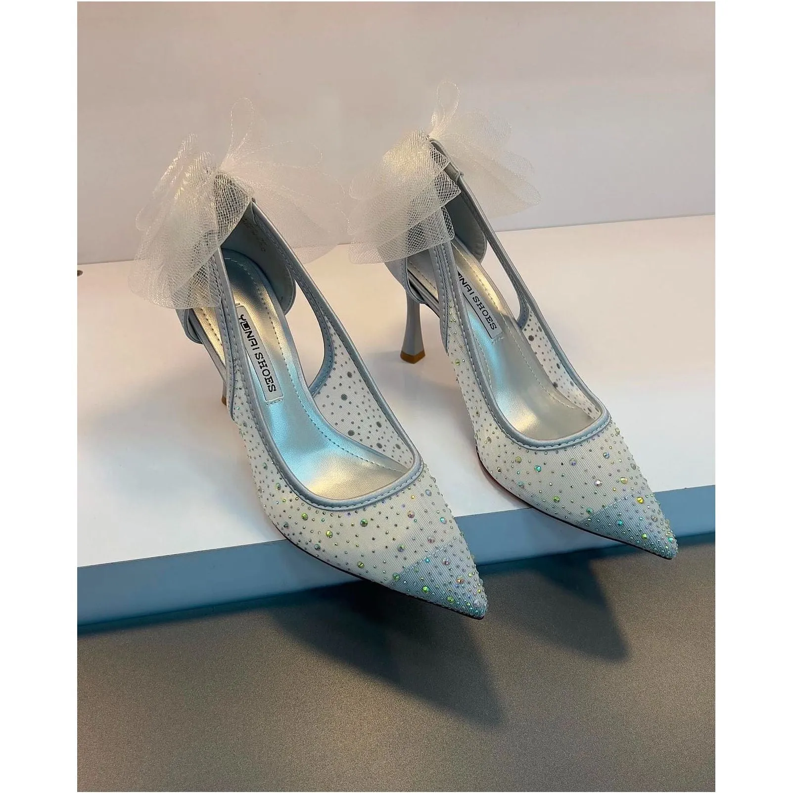 high heels quality pointed sandals.