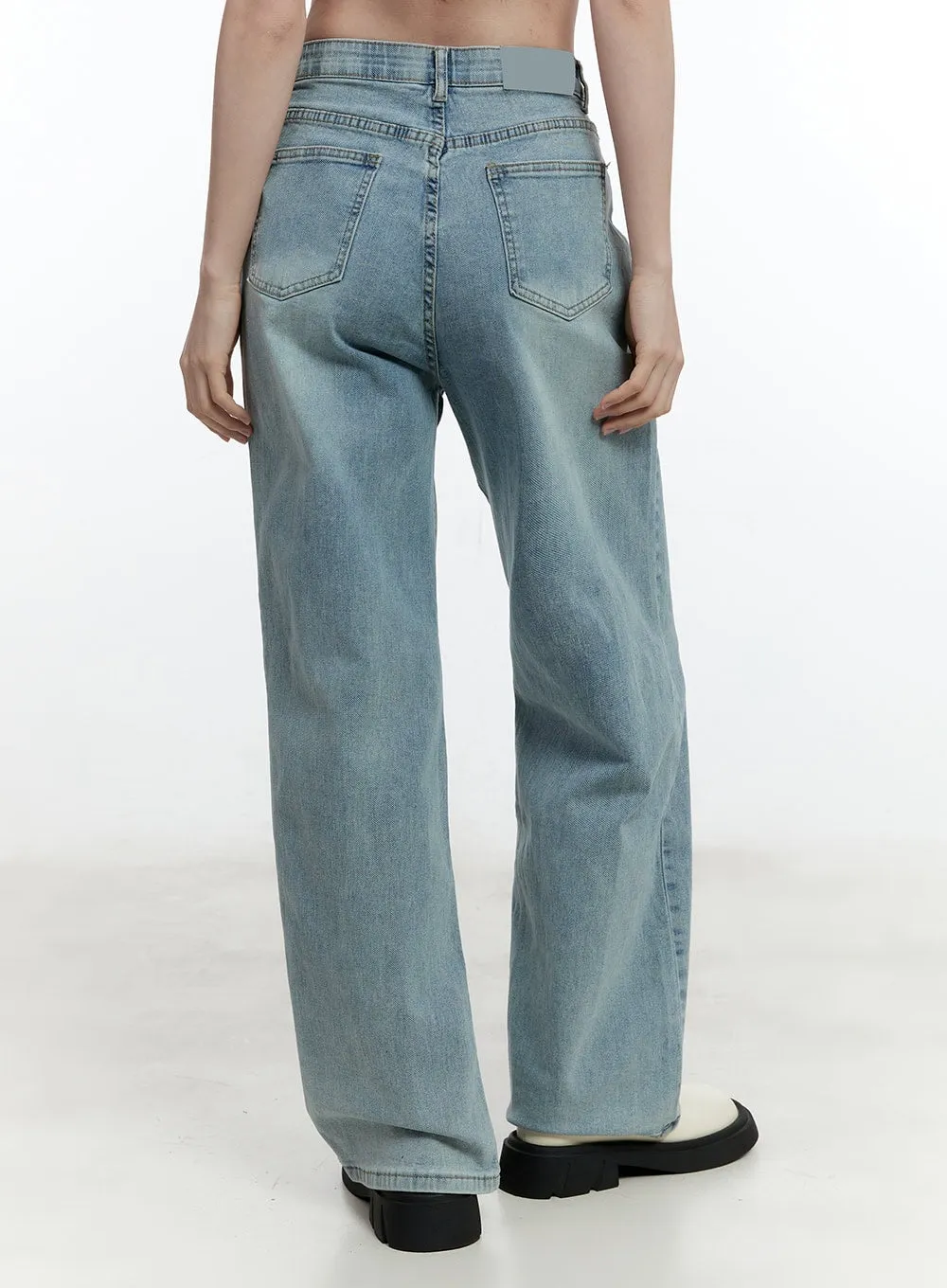 Jayla Relaxed-Fit Jeans CM521