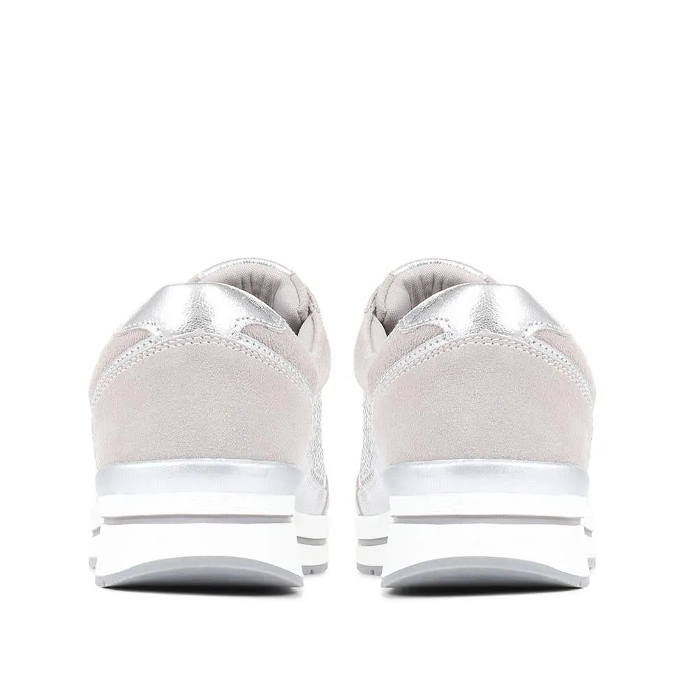 Lace-Up Leather Trainers - BRK35087 / 322 550