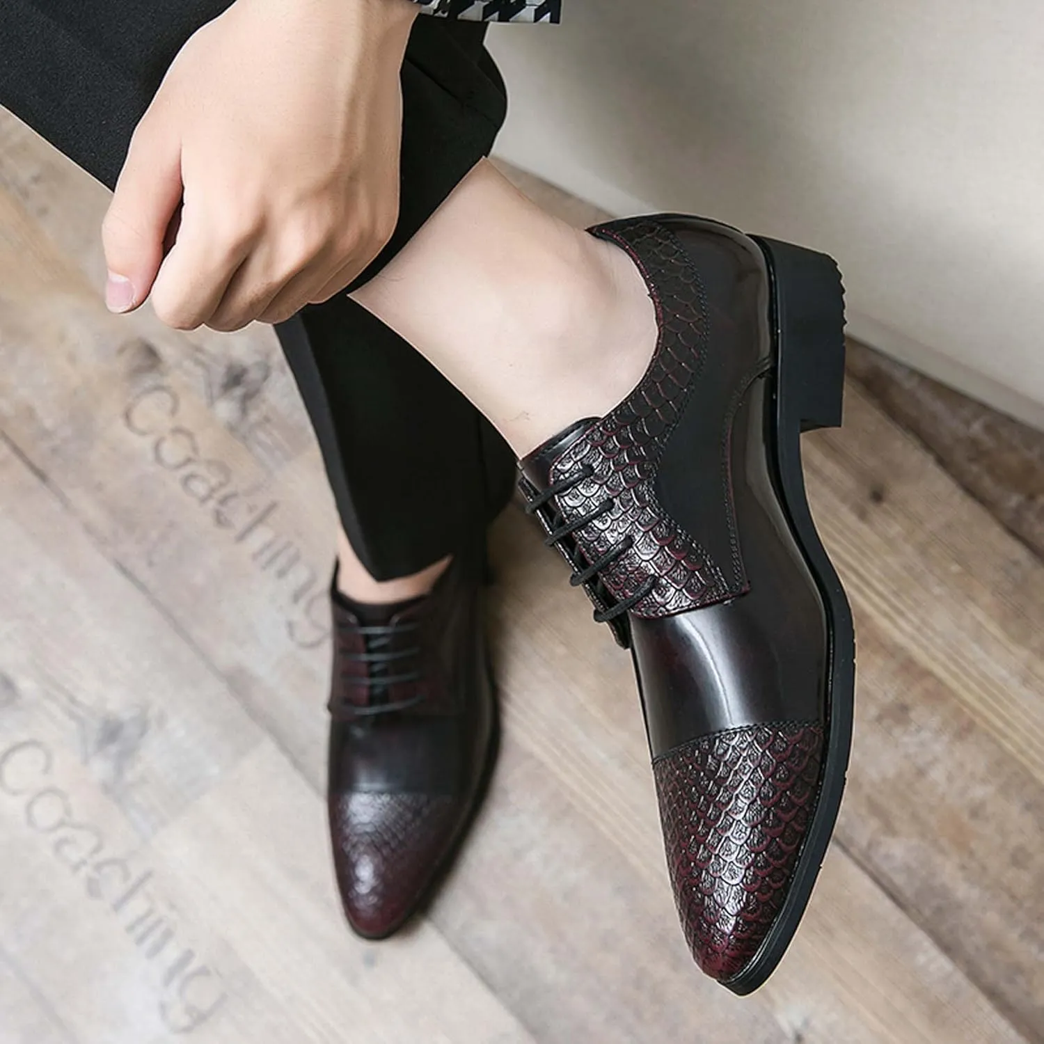 Men's Comfortable Flat Shoes Large Business Shoes Closed Toe Pointed Casual Comfortable Formal Dress Work Shoes