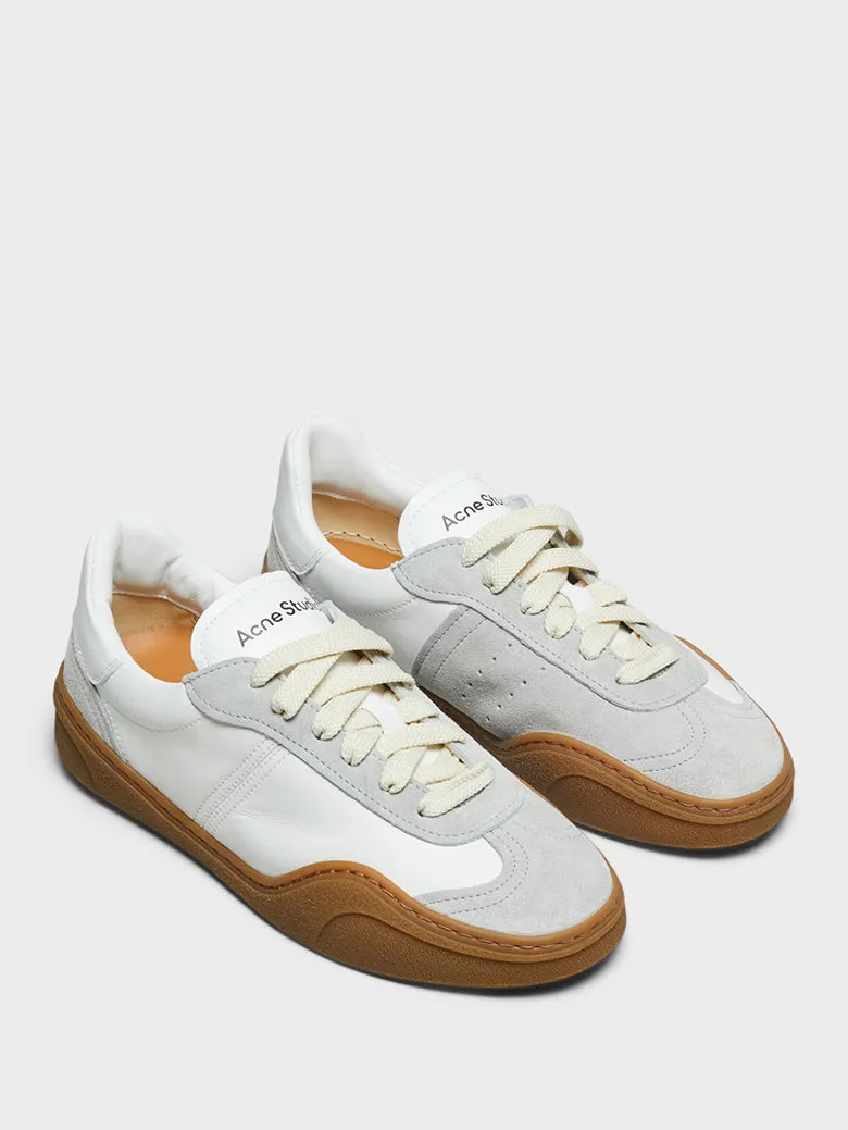 Women's Bars Sneakers in White and Brown
